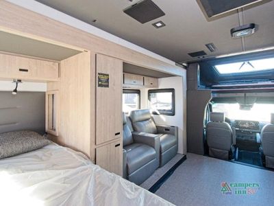 2025 Grand Design Lineage Series M - Photo 11