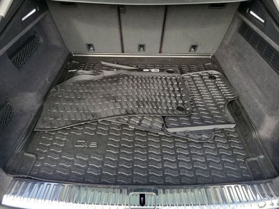 2020 Audi Q8 - Photo 6