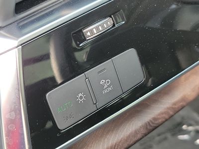 2020 Audi Q8 - Photo 24