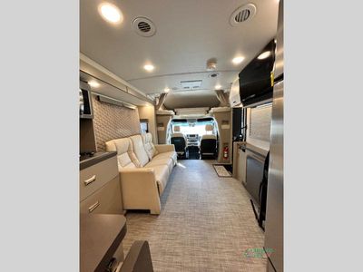 2025 Winnebago View — photo 21 view