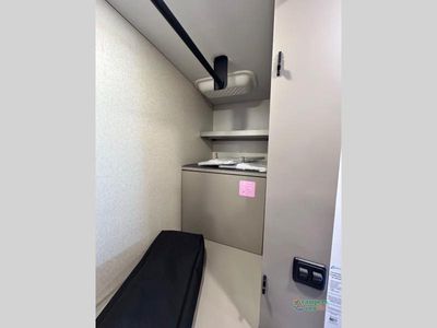 2025 Winnebago View — photo 50 view