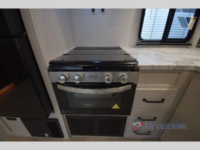 2026 Forest River RV Solaire - Photo 11