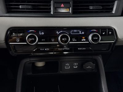 2023 Honda Pilot — photo 16 view