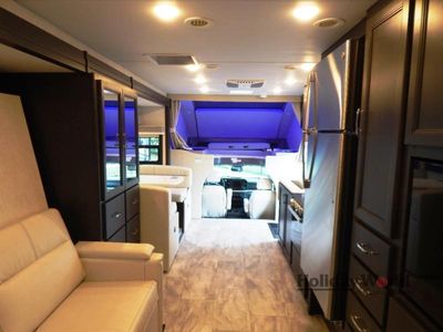2026 Thor Motor Coach Magnitude GRAND — photo 9 view