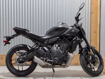 2026 Yamaha MT-07 — front three-quarter view