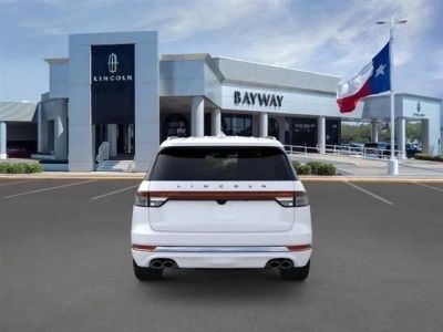 2026 Lincoln Aviator — detail view