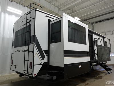 2026 Keystone Montana - Photo 4