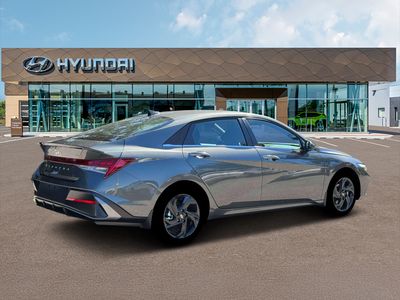 2026 Hyundai Elantra - Photo 8