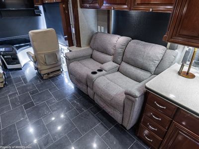 2011 Newmar King Aire — photo 11 view