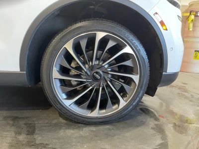 2023 Lincoln Aviator — photo 16 view