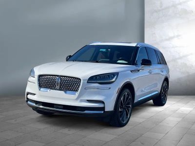 2023 Lincoln Aviator — front three-quarter view
