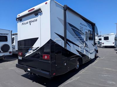 2024 Thor Motor Coach Four Winds Sprinter — photo 14 view