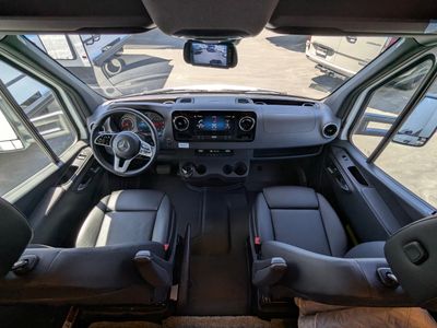 2024 Thor Motor Coach Four Winds Sprinter — photo 24 view