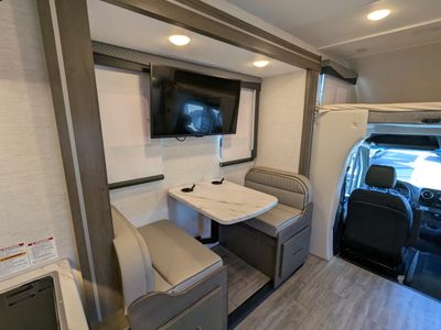 2024 Thor Motor Coach Four Winds Sprinter — photo 13 view