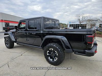 2026 Jeep Gladiator — detail view