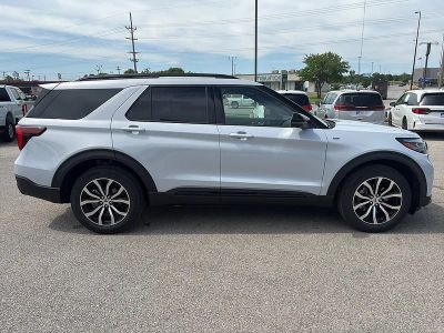 2026 Ford Explorer — detail view