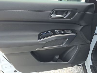 2026 Nissan Pathfinder - Photo 18
