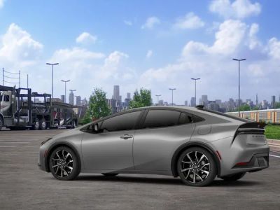 2026 Toyota Prius Plug-in Hybrid - Photo 7