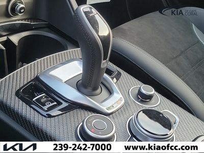 2024 Alfa Romeo Stelvio - Photo 32