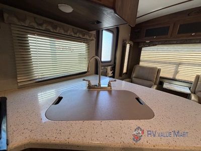 2017 Keystone RV Cougar X-Lite - Photo 16