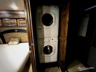 2016 Tiffin Phaeton — photo 27 view