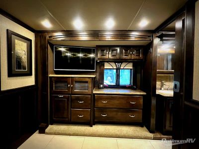 2016 Tiffin Phaeton — photo 20 view