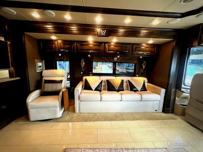 2016 Tiffin Phaeton — photo 10 view