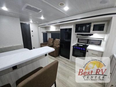 2025 Forest River RV Surveyor Legend — photo 14 view