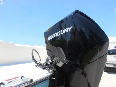 2024 Cobia 237 Center Console — photo 16 view