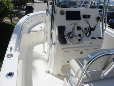 2024 Cobia 237 Center Console — photo 20 view