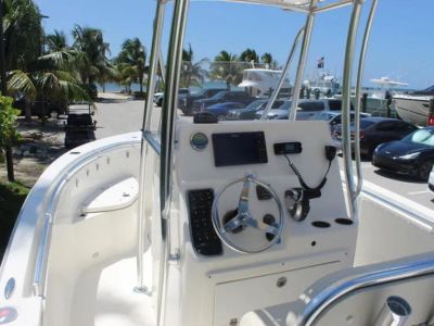 2024 Cobia 237 Center Console — photo 19 view