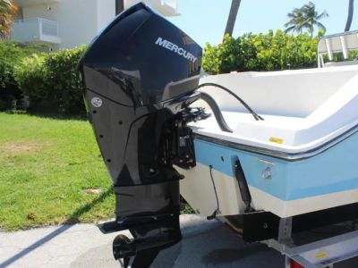 2024 Cobia 237 Center Console — photo 11 view