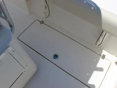 2024 Cobia 237 Center Console — photo 36 view