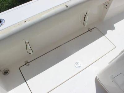 2024 Cobia 237 Center Console — photo 31 view