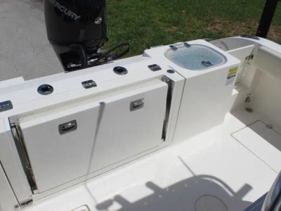 2024 Cobia 237 Center Console — photo 23 view