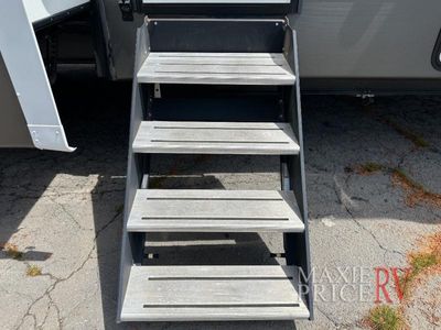 2021 KZ Durango Gold - Photo 6