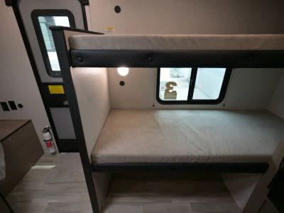 2026 Jayco PROWLER LYNX — photo 13 view