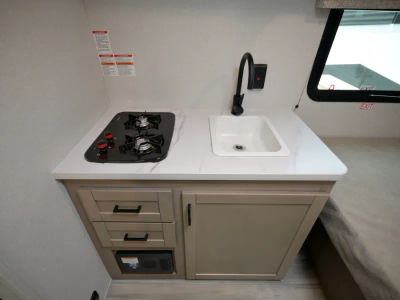 2026 Jayco PROWLER LYNX — photo 7 view