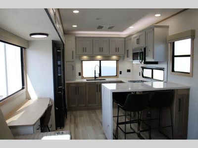 2025 Forest River Sierra - Photo 6