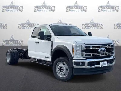 2026 Ford F-550SD - Photo 1