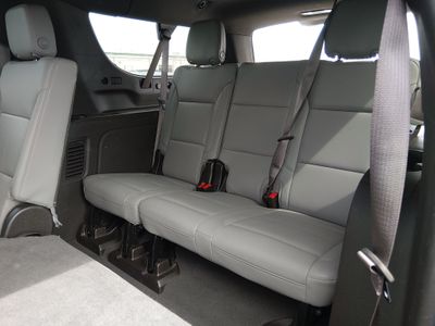 2024 Chevrolet Suburban - Photo 17