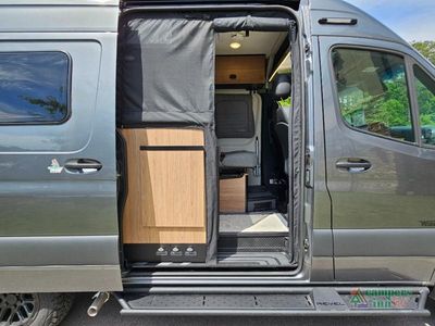 2025 Winnebago Revel - Photo 10