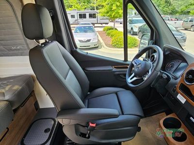 2025 Winnebago Revel - Photo 17