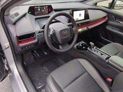 2026 Toyota Prius Plug-In Hybrid - Photo 9
