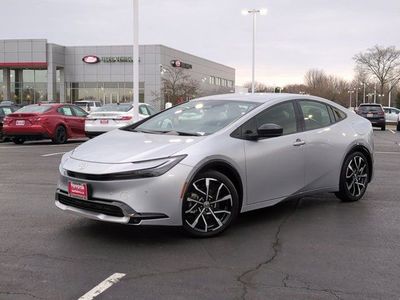 2026 Toyota Prius Plug-In Hybrid - Photo 2