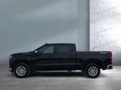 2021 Chevrolet Silverado 1500 — rear three-quarter view