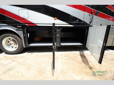 2023 Winnebago Forza - Photo 12