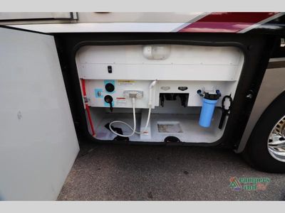 2023 Winnebago Forza - Photo 17