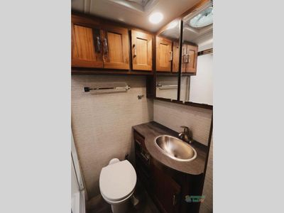 2023 Winnebago Forza - Photo 46