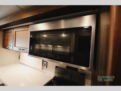 2023 Winnebago Forza - Photo 42